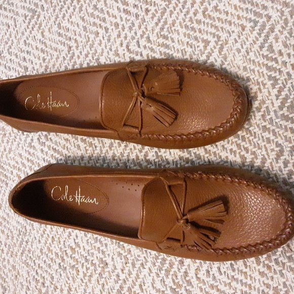 Ladies Cole Haan Brown Loafers - Excellent Used Condition - Picture 1 of 11